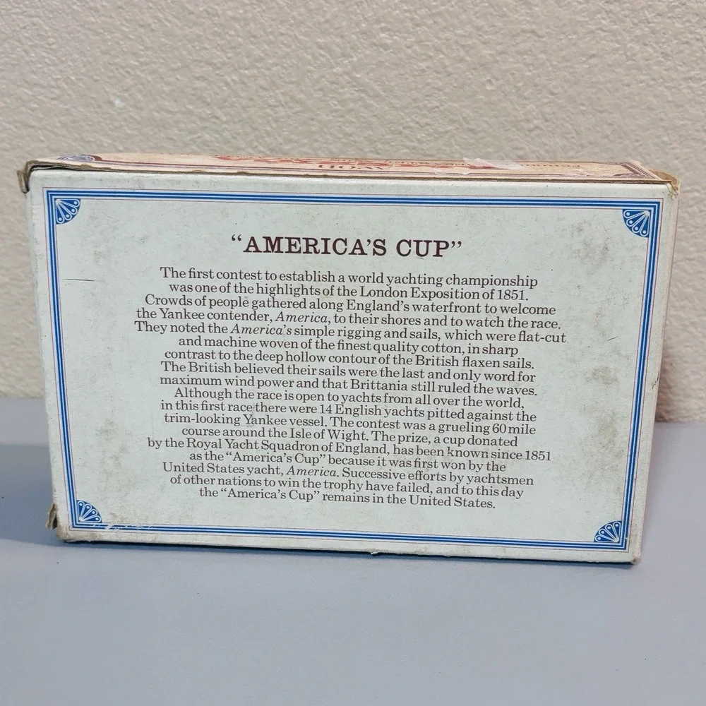 Avon American Scooner Decanter Spicy After Shave Full Sail Boat Ship In Box